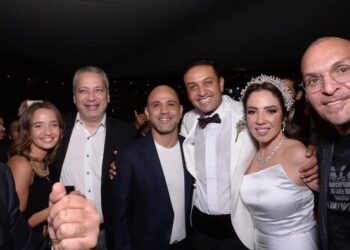 الصلح بين د. أشرف زكى