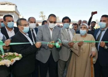 محافظ الشرقية يفتتح مدرسة