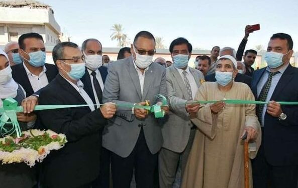 محافظ الشرقية يفتتح مدرسة