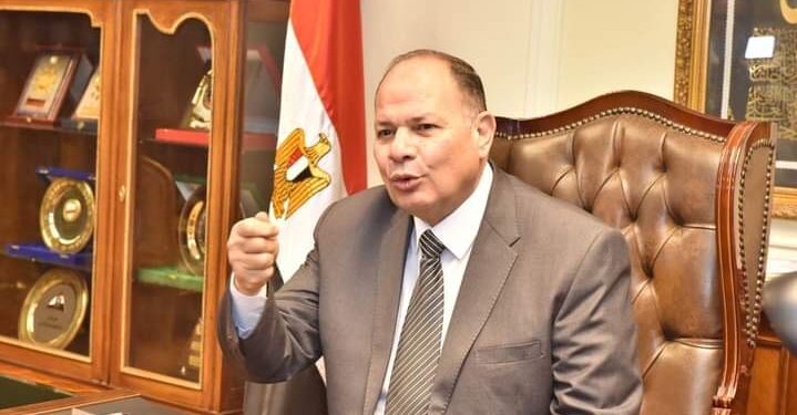 تكثيف حملات متابعة التزام المحلات والمطاعم والكافيهات بالمواعيد الشتوية