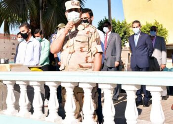 محافظ الغربية يشهد طابور الصباح في أول أيام العام الدراسي الجديد.