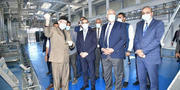 وزير الزراعة ومحافظ الغربية يتفقدان المجزر النصف آلي بشبشير الحصة.