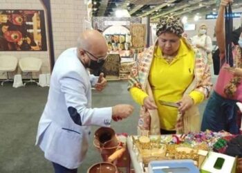 أندية الفتاة والمرأة بالشرقية تُشارك بصناعات يدوية وحرفية بمعرض تراثنا الدولي بمركز مصر للمعارض الدولية بالقاهرة.