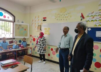 مسئولو جهازى قنا وسوهاج الجديدتين يتفقدون سير العمل بالمدارس للأطمئنان على انتظام الدراسة
