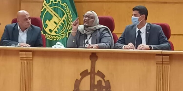 حماد يرأس إجتماع وحدة السكان بمحافظة القليوبية.