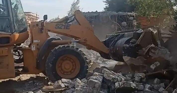 محافظة الغربية تواصل جهودها لإزالة التعديات على نهر النيل والأراضي الزراعية.