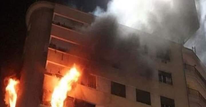 بسبب ماس كهربائى . تفاصيل مصرع طفل و شقيقته فى حريق شقة بالحى 11 بالعاشر من رمضان.