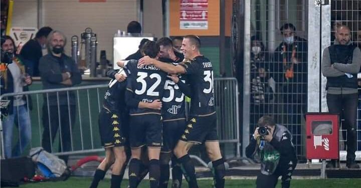 فينيزيا يهزم فيورنتينا بهدف في الدوري الإيطالي