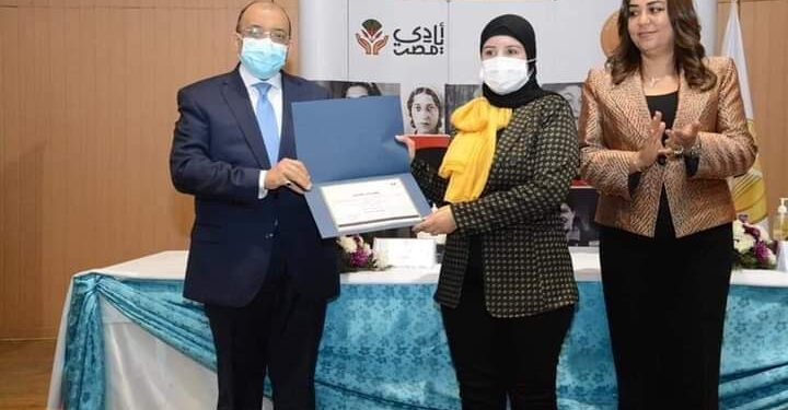 نقادة تحصد جائزة التميز الحكومي للدورة الثانية