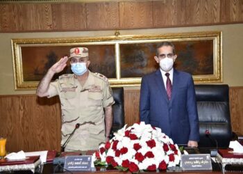 رحمي وقائد قوات الدفاع الشعبي والعسكري يشهدان فعاليات “صقر ٨٨”