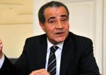 وكيل وزارة التموين بالغربية يتصدى لاصحاب محلات الجزارة والغش التجاري.