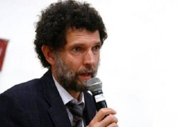 أمريكا ودول أوروبية تعلق.. بعد قرار تركيا طرد سفراءها