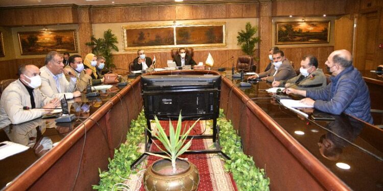 محافظ الغريبة