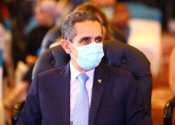 تلقي جميع العاملين