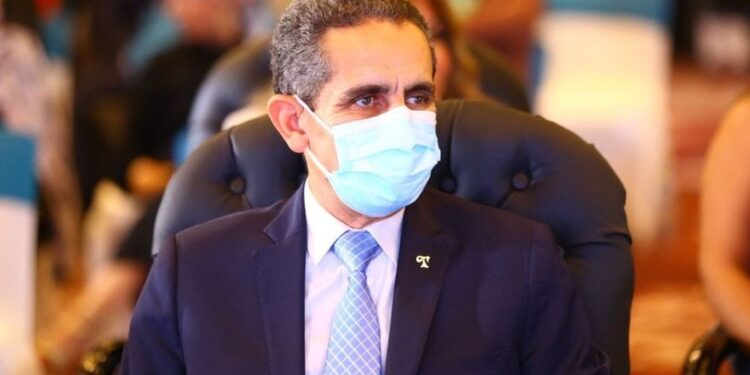 تلقي جميع العاملين