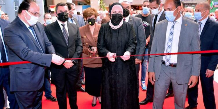 ادخال صناعة السيراميك ضمن القطاعات المستفيدة من برنامج المساندة التصديرية يسهم في زيادة تنافسيتها بالأسواق الخارجية