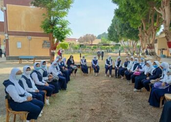 الأخلاق البيئية “ندوة” بمدرسة مصنع السكر  الثانوية بنات بمدينة قوص