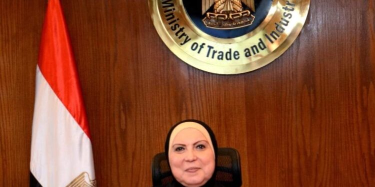 وزيرة التجارة والصناعة تصدر قرارين وزاريين بإيقاف العمل بالتدابير الوقائية .