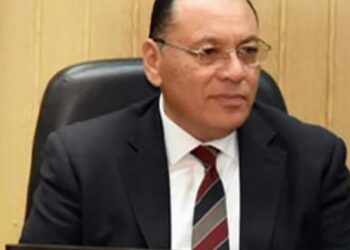 ” غراب ” يُقرر وقف خط سير سيارة أجرة لزيادة سائقها تعريفة الركوب