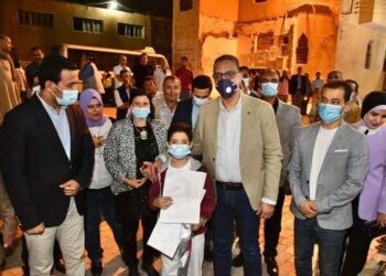 محافظ الفيوم يفتتح فعاليات القوافل الثقافية بقرى مركز إطسا