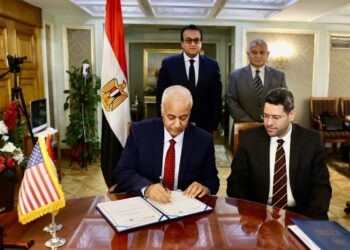 توقيع اتفاقية تعاون بين جامعة العلمين الدولية وجامعة لويفيل الأمريكية.