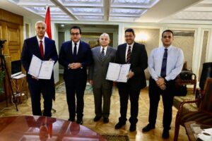 توقيع اتفاقية تعاون بين جامعة العلمين الدولية وجامعة لويفيل الأمريكية.