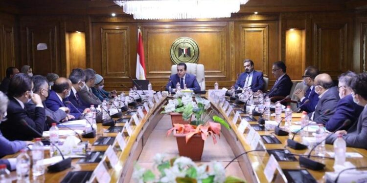 تنسيق كامل بين وزارتي التعليم العالي والصحة لتحسين الخدمات الصحية المٌقدمة للمواطنين.