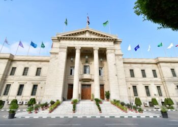 د. الخشت: حريصون على تجربة ديمقراطية كاملة .