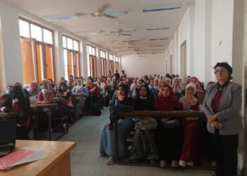 تربية حلوان تنظم ندوة العصا البيضاء