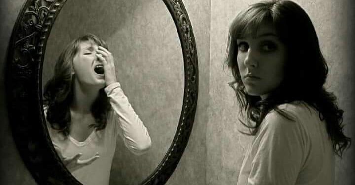 هل تساءلت يوما وانت امام المرأه