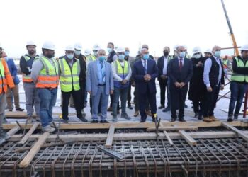 ” الوزير” يتفقد مواقع العمل بمحطة تحيا مصر بميناء الاسكندرية