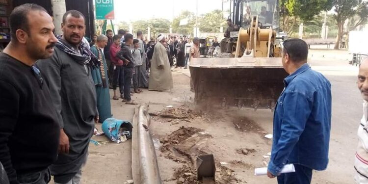 محافظ أسيوط: إزالة 34 حالة تعدي على أراضي أملاك دولة بالفتح.