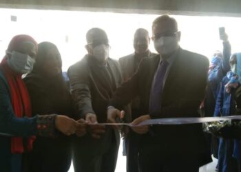 معرض لملابس الطالبات بالمدينة الجامعية بحلوان.