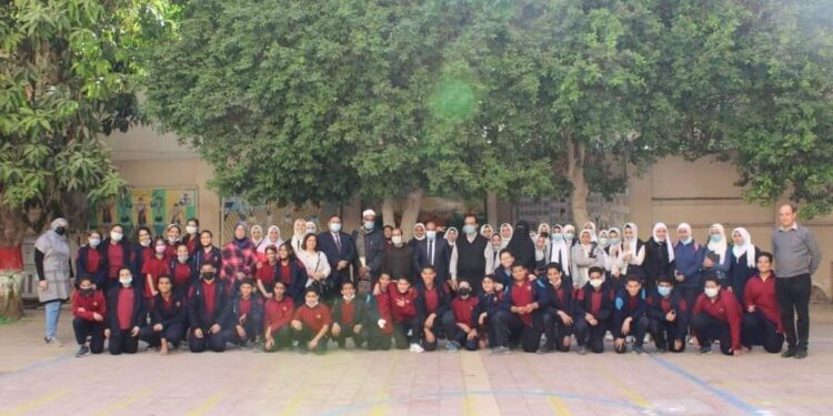 “ندوة” بعنوان مدرستي صديقه للبيئة بمدرسة الفرنسيسكان الخاصة بنجع حمادي