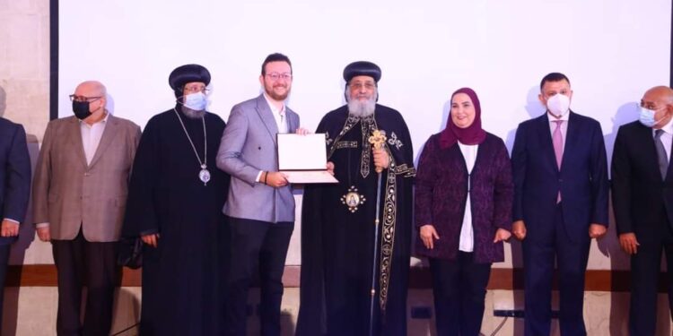 ” القباج ” الدين والعلم لم يعد مكانهما في المؤسسات فقط ..