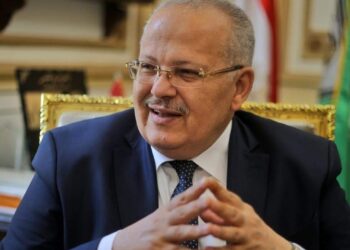 جامعة القاهرة تبدأ امتحانات “الميدتيرم” وسط إجراءات احترازية مشددة .