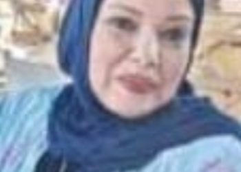 زهرة تغلق أكمامها