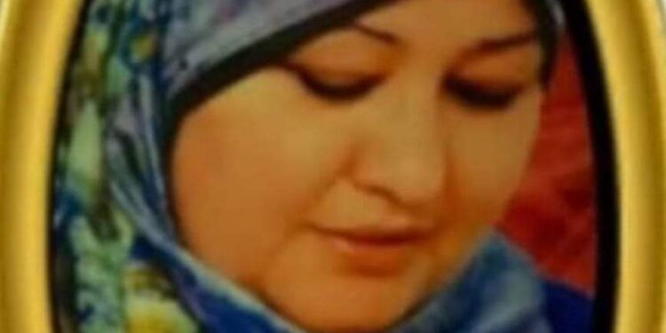 نعم  انا هي  –  تلك المرأة