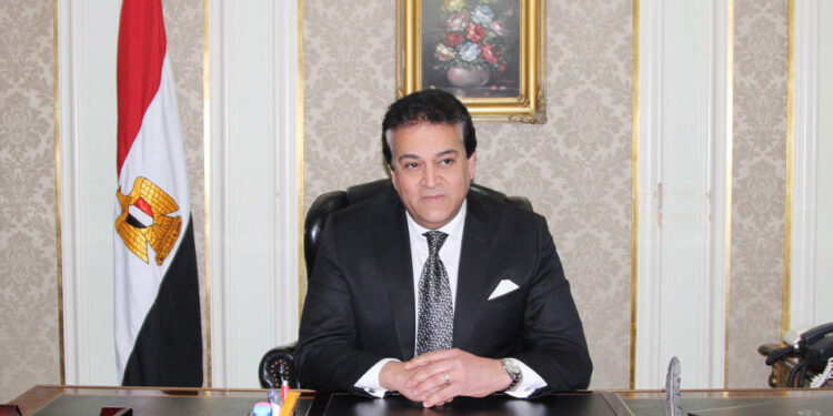 وزير التعليم العالي يعلن صدور قرارات جمهورية بتعيين قيادات جامعية جديدة