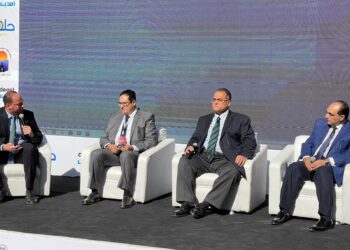 حلقة نقاشية بعنوان