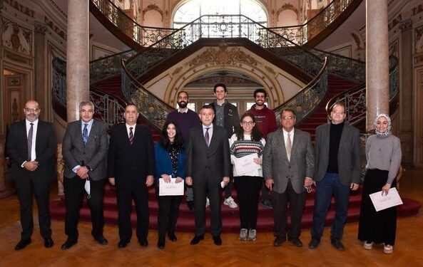 تكريم طلاب هندسة عين