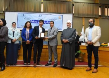 ” إلغاء خانة الديانة من بطاقة الرقم القومي ” بين مؤيد ومعارض.