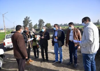 جولة صباحية واجتماع لمحافظ الغربية لمتابعة مشروعات حياة كريمة بزفتى.