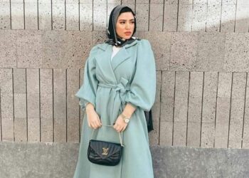 خلود حجازي: التنورة البليسيه موضة الكريسماس ورأس السنة