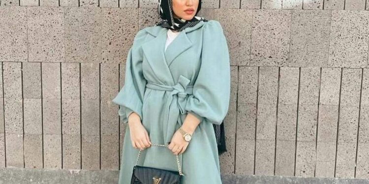 خلود حجازي: التنورة البليسيه موضة الكريسماس ورأس السنة