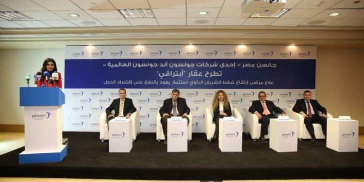 جلسة نقاشية بعنوان “التوافق والامتثال: التكيف مع ديناميكيات المستقبل بالجامعات والمراكز البحثية”