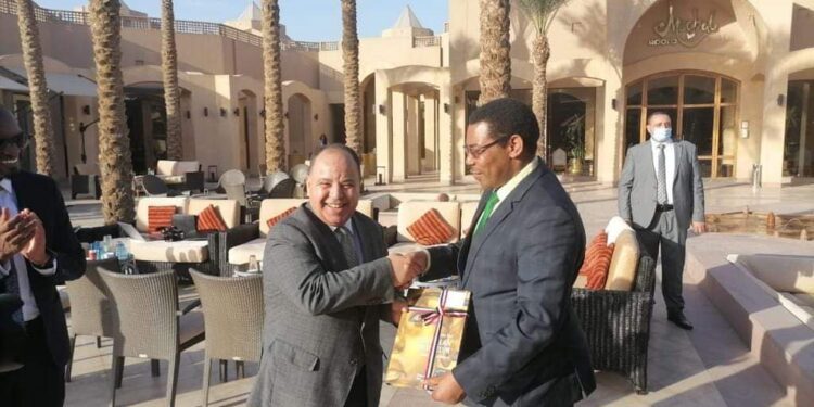 وزير مالية زنزبار: نتطلع للاستفادة من الخبرة المصرية فى تنفيذ مشروعات المشاركة مع القطاع الخاص.
