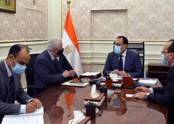 رئيس الوزراء يلتقي وزير التربية والتعليم لمتابعة عدد من ملفات عمل الوزارة