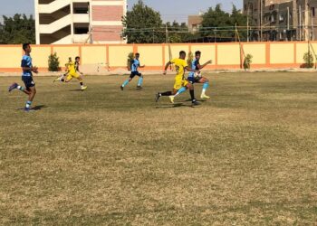 الومنيوم 2003 يحتفل بالصدارة خارج أرضه