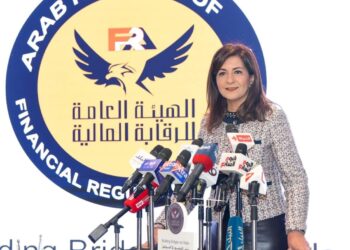 ” السفيرة نبيلة مكرم” قسط التأمين 100 جنيه في السنة لكافة شرائح المصريين بالخارج.